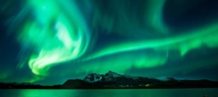 Auroras boreales en Noruega 450x200 Viajes de aventura en grupos singles. Expediciones