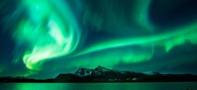 Auroras boreales en Noruega 650x300 Viajes de aventura en grupos singles. Expediciones