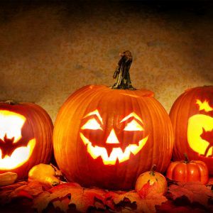 Halloween Todos los Santos Fiestas especiales y Puentes Singles